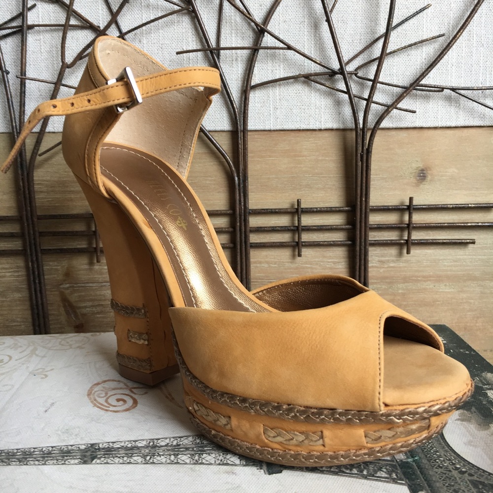 Top Heels Co Megan Nuts Peep Toes